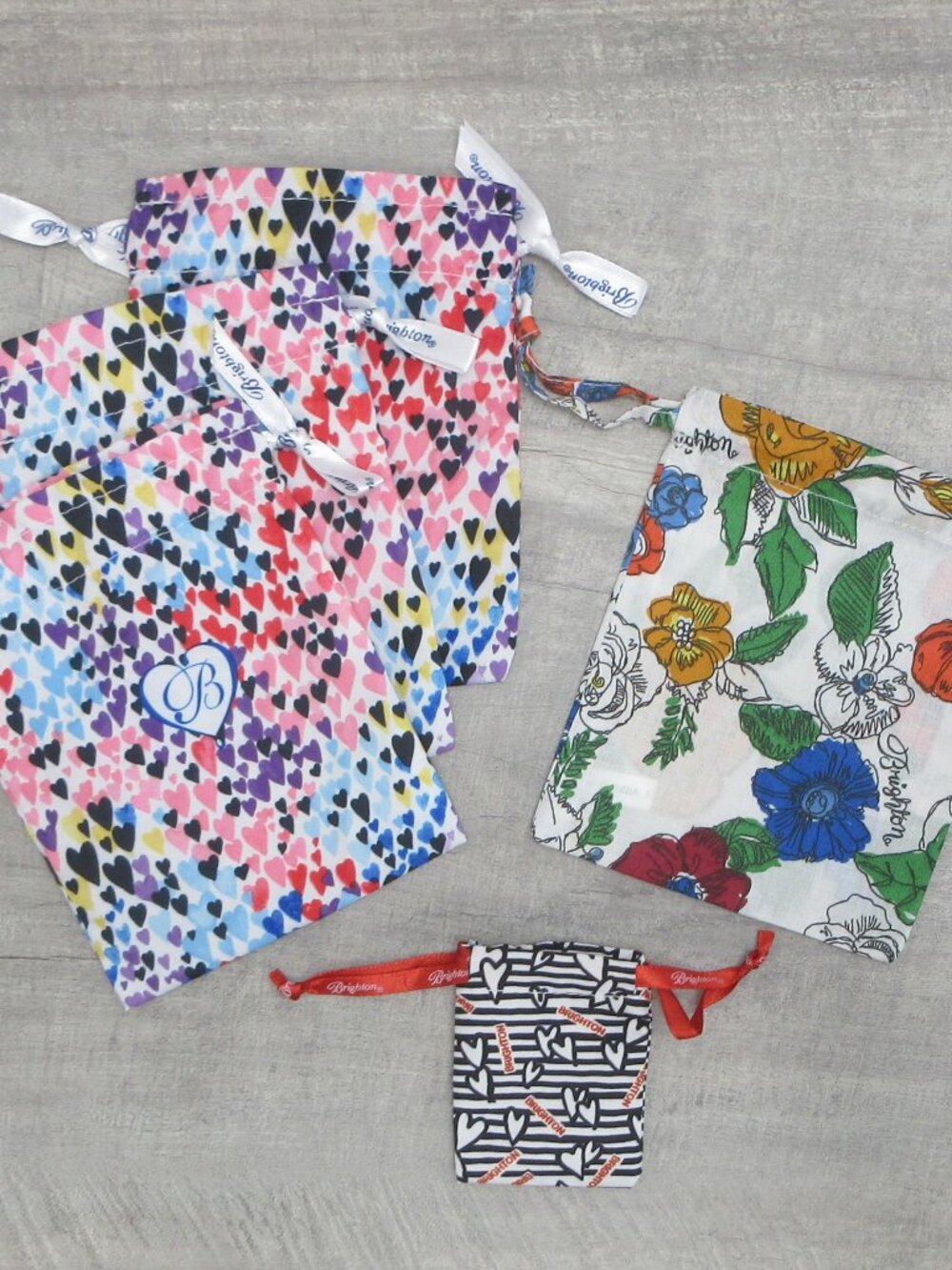 LOT OF 5 BRIGHTON JEWELRY DUST BAGS MEDIUM & SMALL HEARTS FLORAL DESIGN